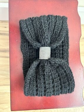 Women’s Black Knit Rhinestone Headband OS